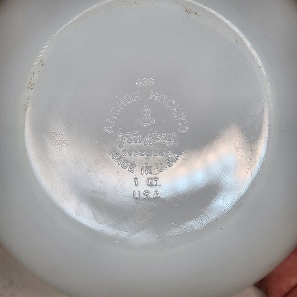 Vintage FIRE KING Candle Glow Atomic Star 7 5/8" Casserole Dish #436 One Quart - Picture 2 of 5